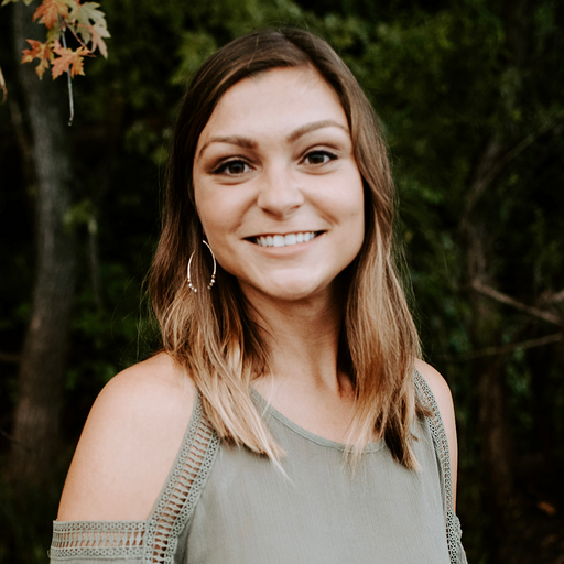 Ashley Goetz Headshot